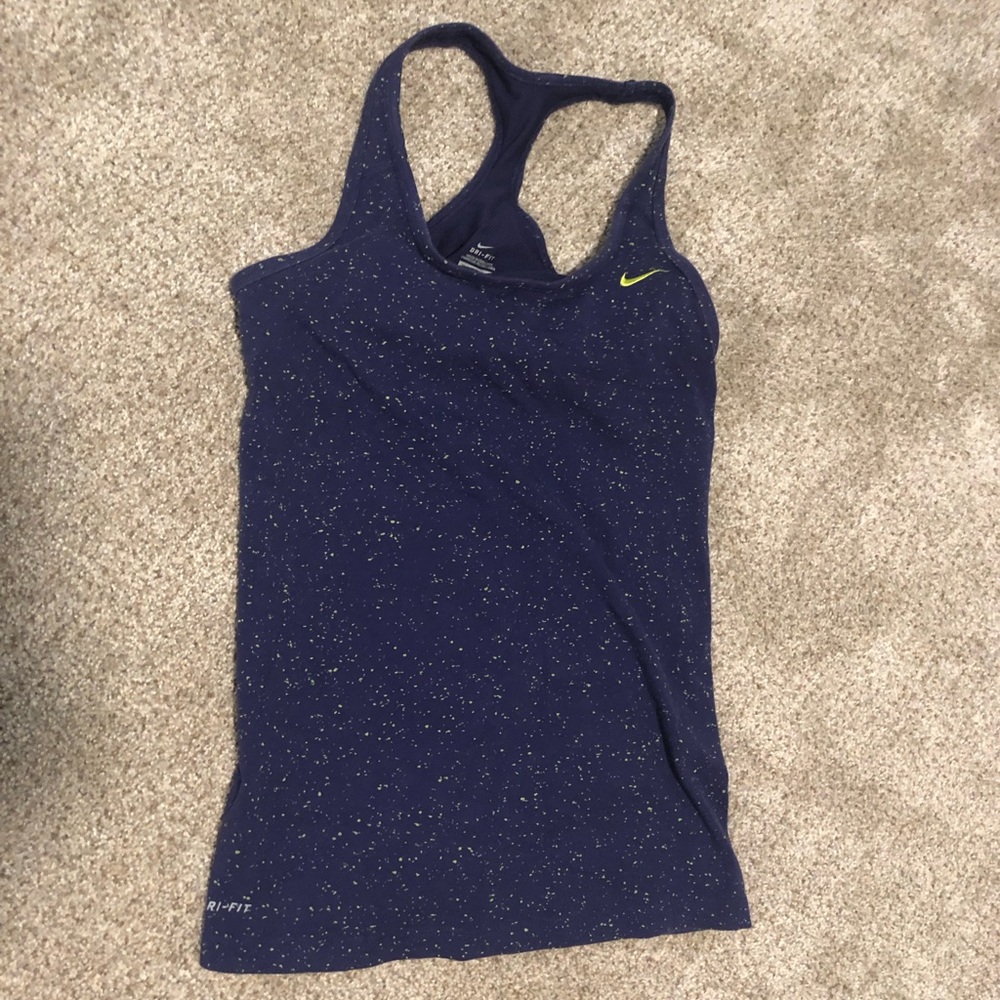 Nike workout top
